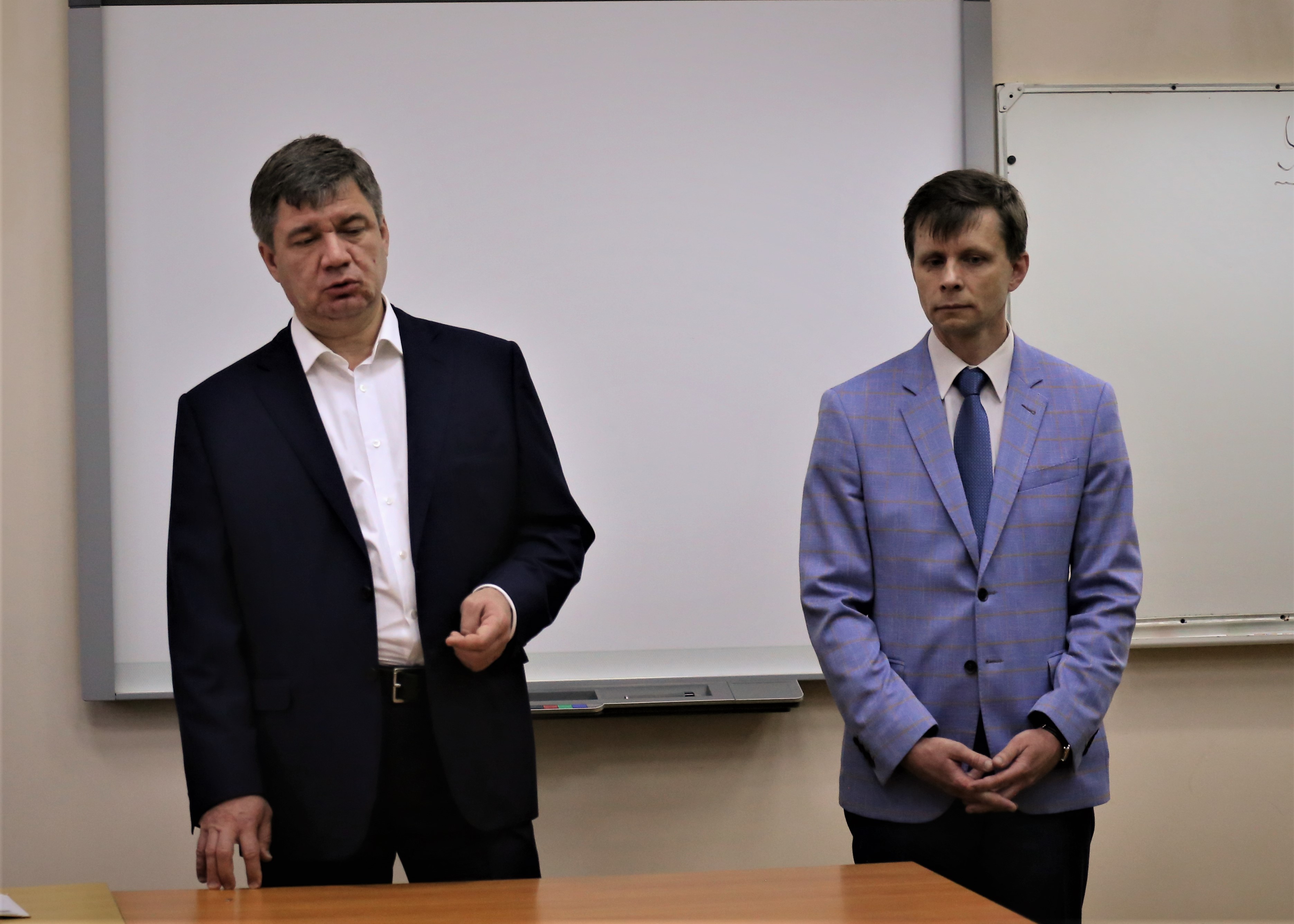 Павловскую гимназию посетил вице-губернатор Ленинградской области Михаил Викторович Ильин