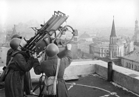 20 апреля 1942 г. - победа советских войск в битве за Москву (30 сентября 1941 г. - 20 апреля 1942 г.)